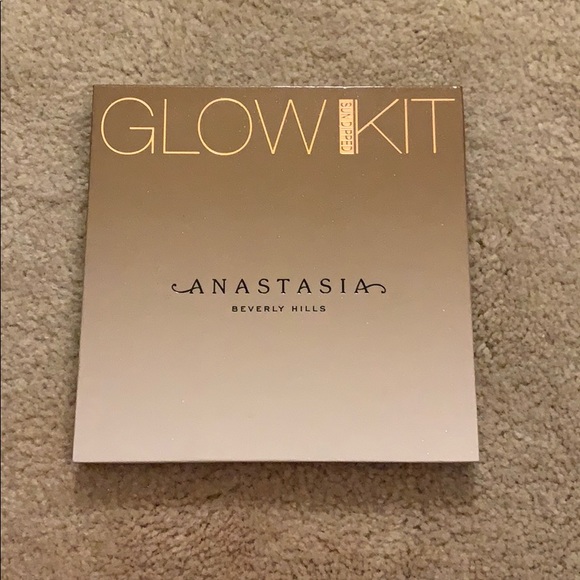 Anastasia Beverly Hills Other - 2/$55 - ABH ‘Sun Dipped’ GLOW KIT